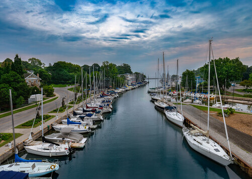 Oakville Real Estate - Cindy Sukman, Broker